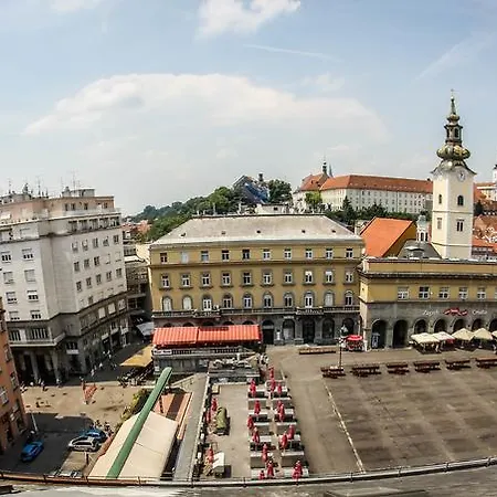 Of Hearts 1 & 2 Zagreb